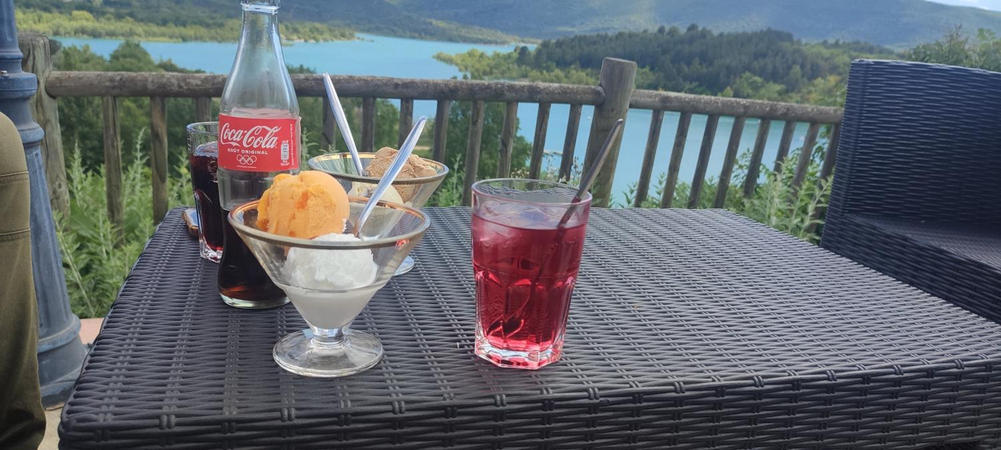 Votre Cocon En Pierre Et Son Spa En Option Gite Le Repos Des Chenes Régusse 외부 사진